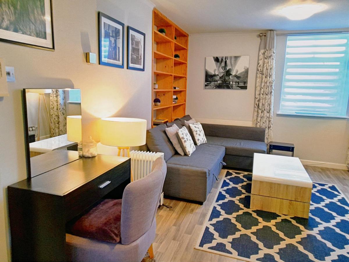 Excellent Location - City Centre - Parking - 4 Beds -2 Bedrooms Belfast Eksteriør bilde