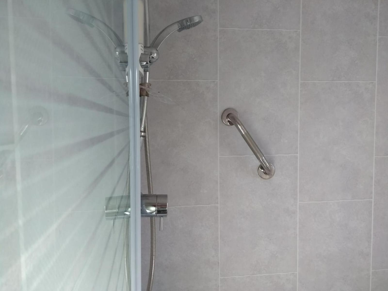 Excellent Location - City Centre - Parking - 4 Beds -2 Bedrooms Belfast Eksteriør bilde