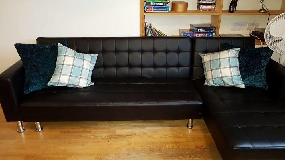 Excellent Location - City Centre - Parking - 4 Beds -2 Bedrooms Belfast Eksteriør bilde