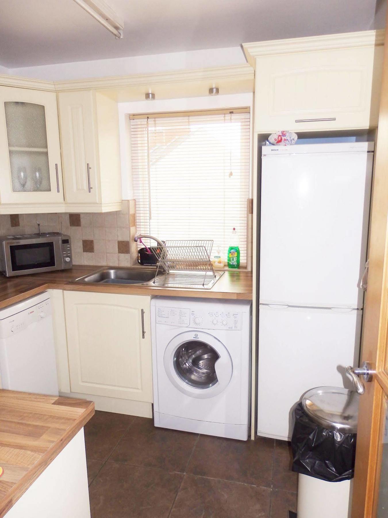 Excellent Location - City Centre - Parking - 4 Beds -2 Bedrooms Belfast Eksteriør bilde
